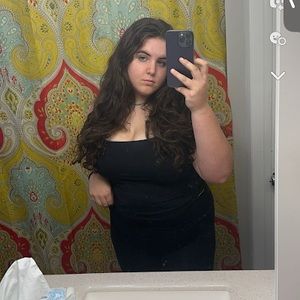 Meet your Posher, Mia